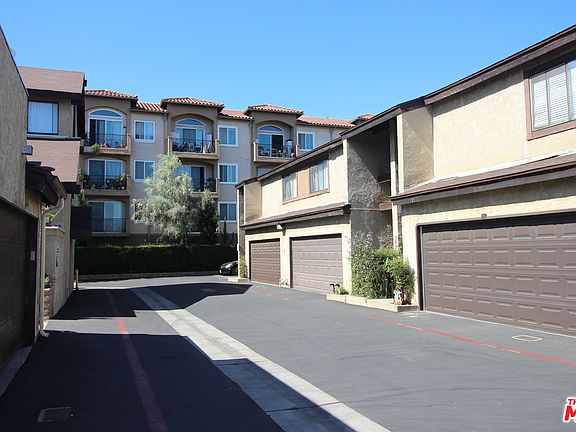 2nd image of 9625 Sylmar Ave Unit 8