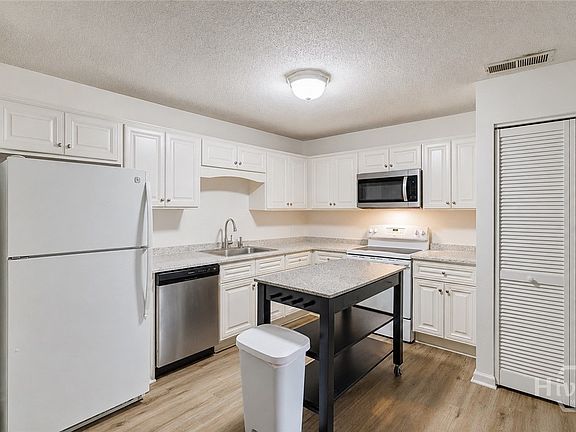 5th image of 394 Oconee Street #21, E4, F5, F12
