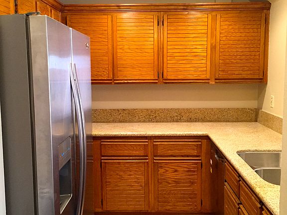 5th image of 13115 Glen Ct #82