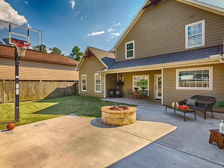 11939 Sagittarius Dr E — Photo 38