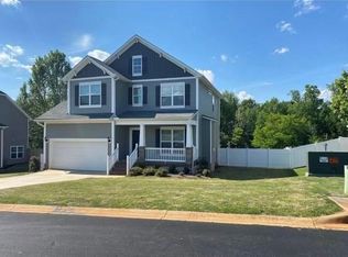 305 Castleton Cir, Boiling Springs, SC 29316