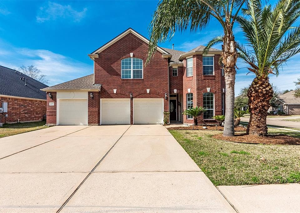 1st image of 2402 Suncreek Ln