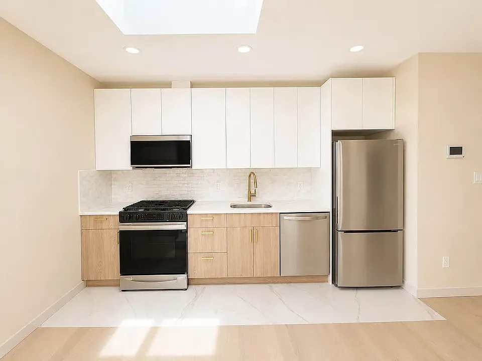 1117 Church Ave #2