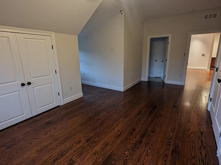 1110 Fairview Ave #6 — Photo 11