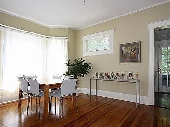 3rd image of 18 Lawrence Ave