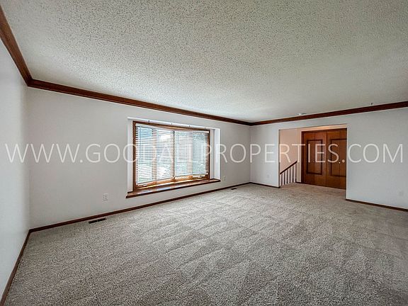 2nd image of 3705 Breckenridge Cir