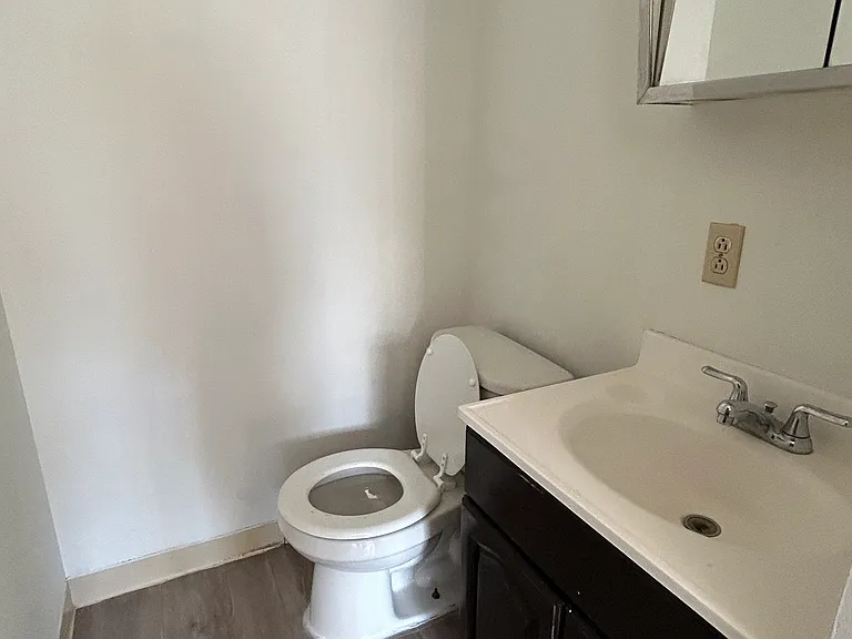 205 Berehaven Dr — Photo 5