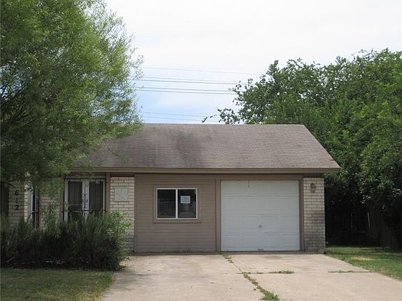 2nd image of 612 W Mary Jane Dr