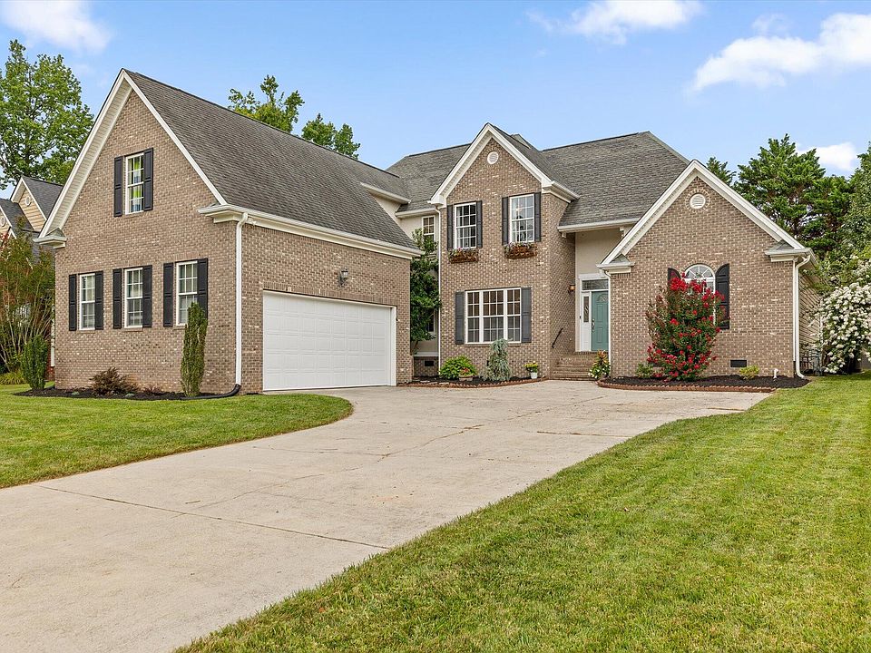 1st image of 9859 Fieldcrest Dr