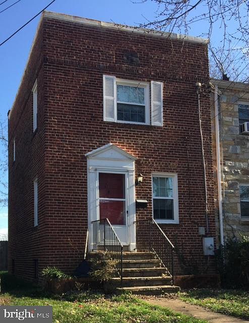 1st image of 1711 Price St