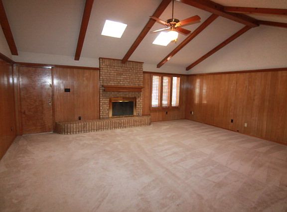 2nd image of 5732 64th St