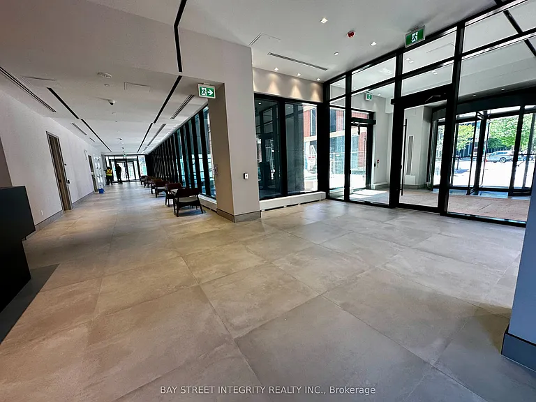 609 Sherbourne St #802 — Photo 4