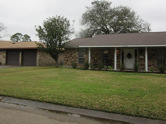 3rd image of 2716 Lawrence Ave