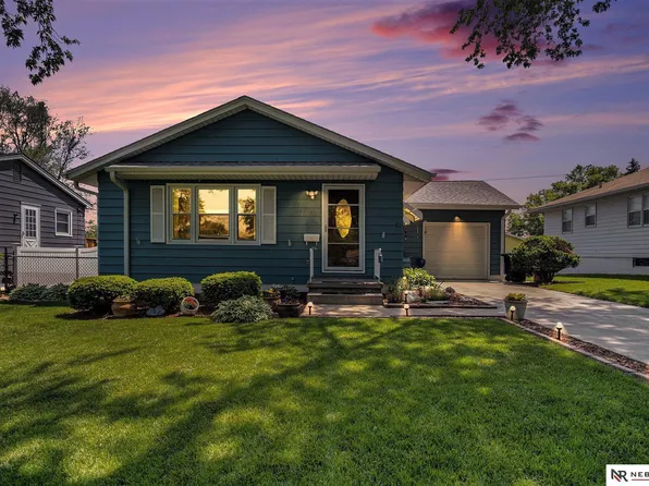 7813 Franklin St, Omaha, NE 68114