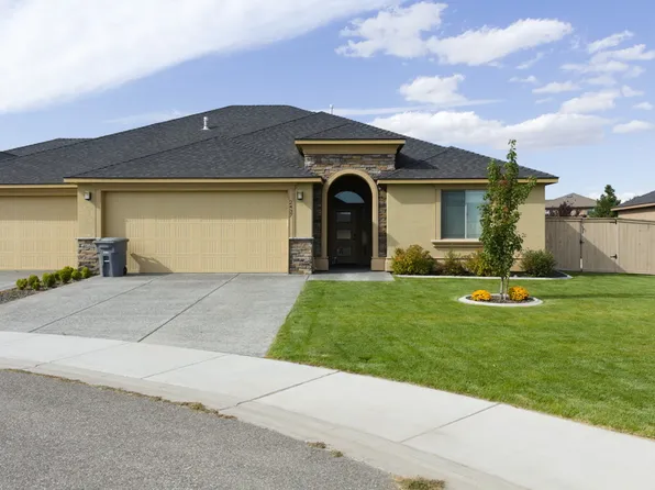 2437 Bramasole Dr #1, Richland, WA 99354