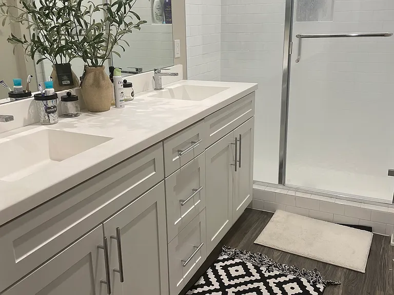 712 Highline Way — Photo 9