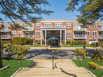 1534 Broadway APT 211, Hewlett, NY, 11557