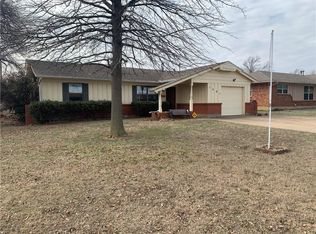 1401 W Montana Ave, Chickasha, OK 73018