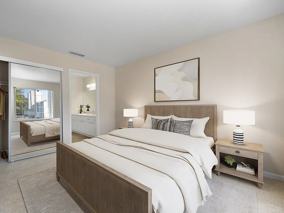 2 Bedroom, 2 Bath Primary Bedroom