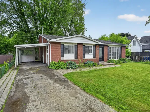 59 Abbott St, Brockville, ON K6V 4A5
