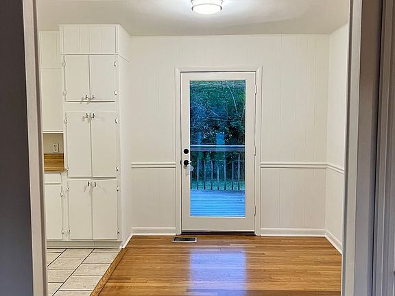 5th image of 3615 Maiden Dr