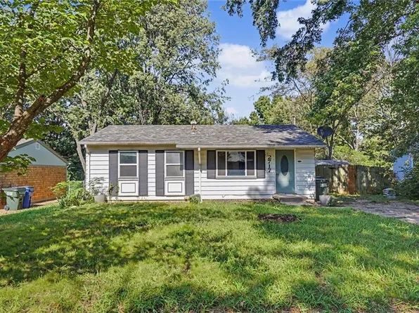 2717 Bonanza St, Lawrence, KS 66046