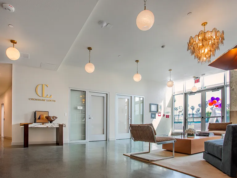 Crenshaw Lofts — Photo 1