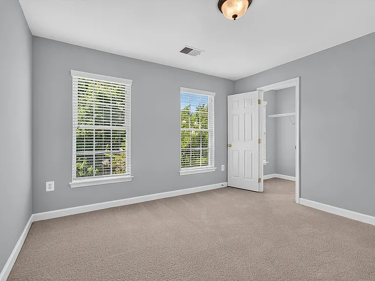 25670 S Village Dr — Photo 29