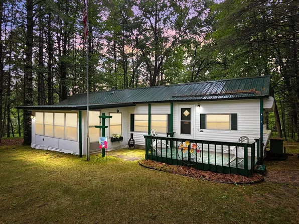 N12279 Wheeler Ln, Athelstane, WI 54104