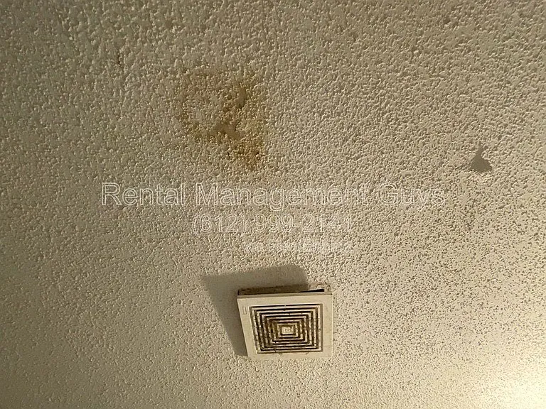 2931 Bryant Ave N #2 — Photo 16