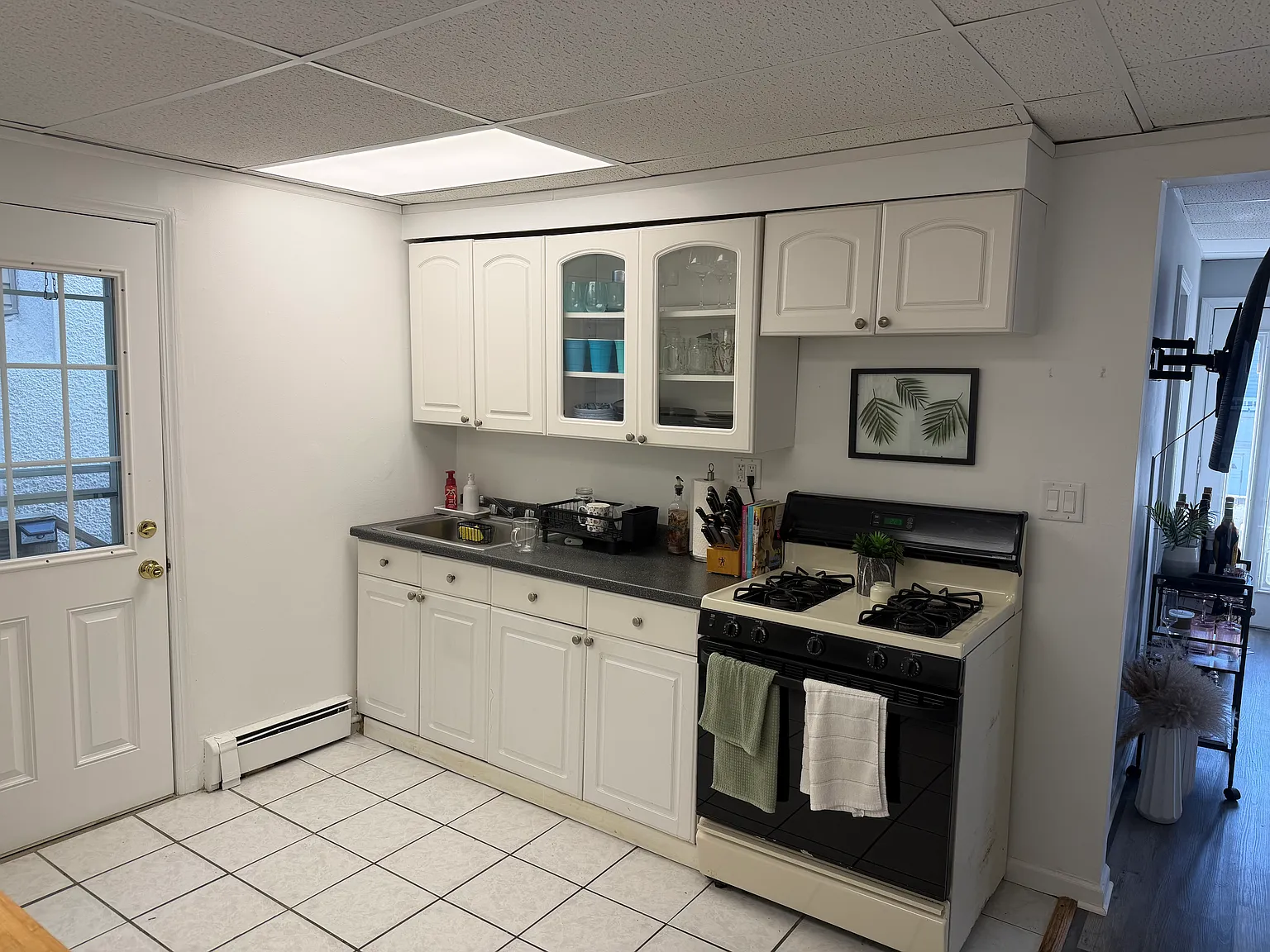 2 bed, $3,100 — Photo 4