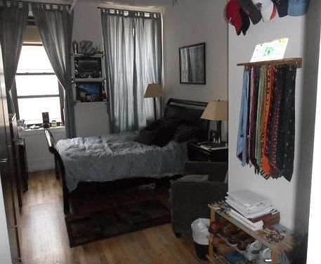 4th image of 25 Warren St