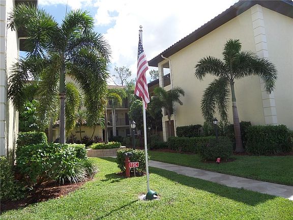 2nd image of 221 Fox Glen Dr APT 2201