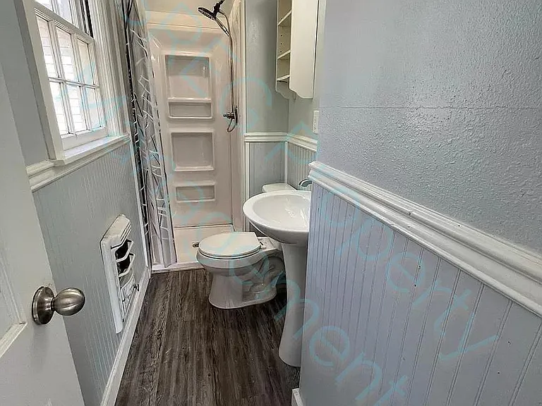 1109 E Moore Ave — Photo 8