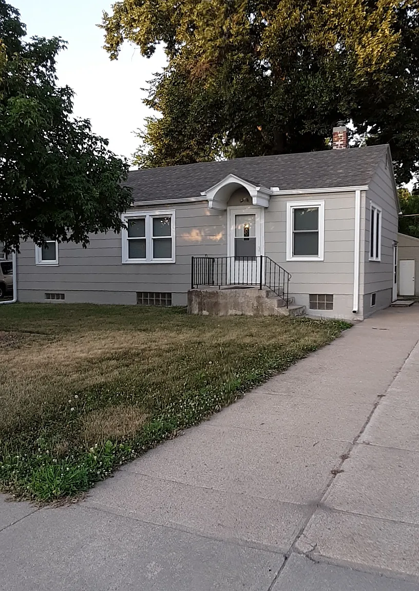2 bed, 836 sqft, $1,150 — Photo 1