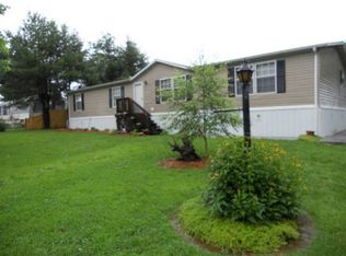 122 Albany Cir, Danville, KY 40422