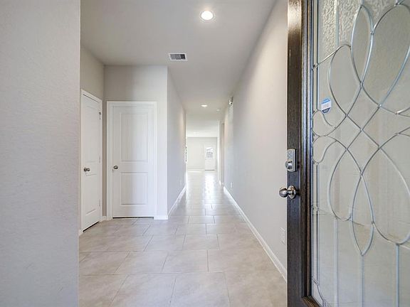 4th image of 7550 Highland Chase Drive