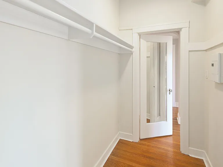 2380 California St — Photo 29