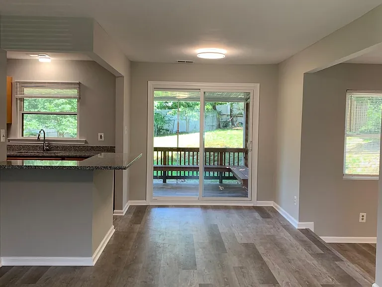 1803 Anderson Rd — Photo 6