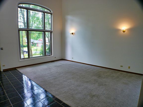 3rd image of 22523 Lawndale Ave