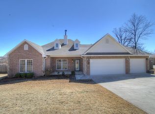 114 Elk Ridge Dr, Mannford, OK 74044