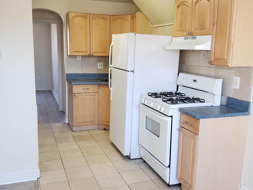 1st image of 4903 Schuyler St #1