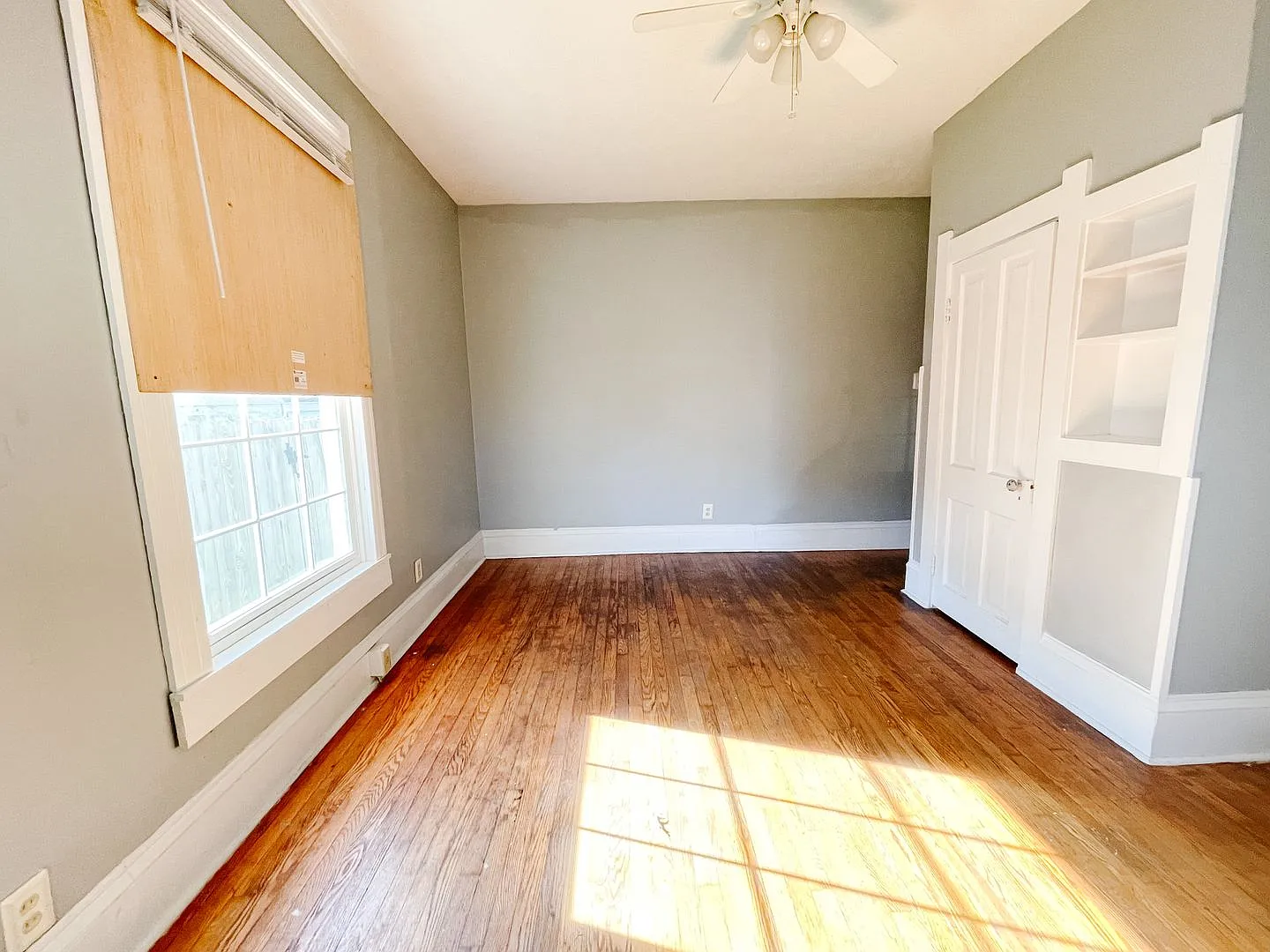 Coming Soon, For Rent: 258 SW 2nd St. 3 Bedroom, 2 Bathroom! Fenced in Backyard! Nice Porch! — Photo 2