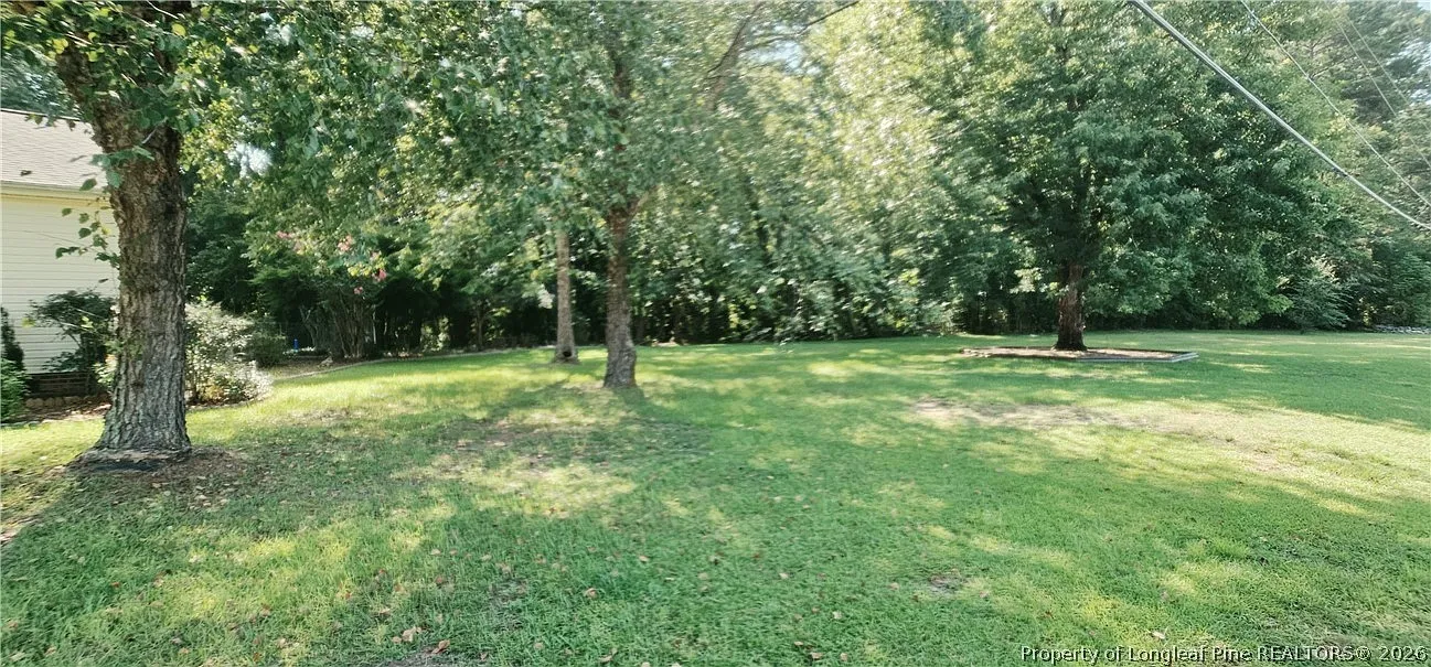 3 bed, 2.0 bath, 1448 sqft, $1,695 — Photo 3