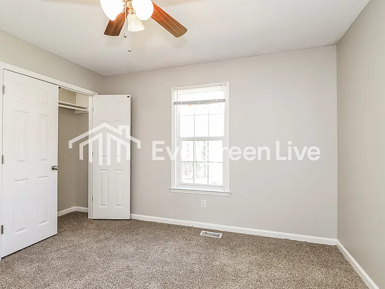 3404 Lovington Ct — Photo 10