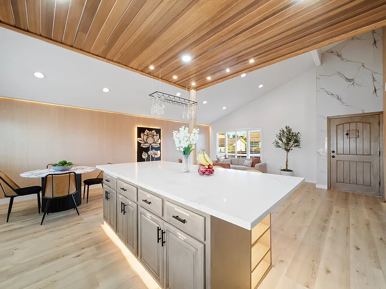 12246 Janet St — Photo 22