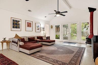 5th image of 6023 Dumfries Dr