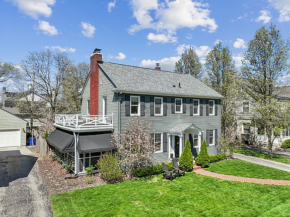 2nd image of 2036 Beverly Rd