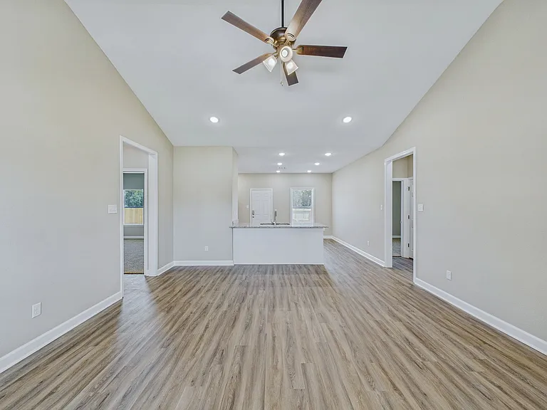 832 Pine Tree Rd — Photo 11