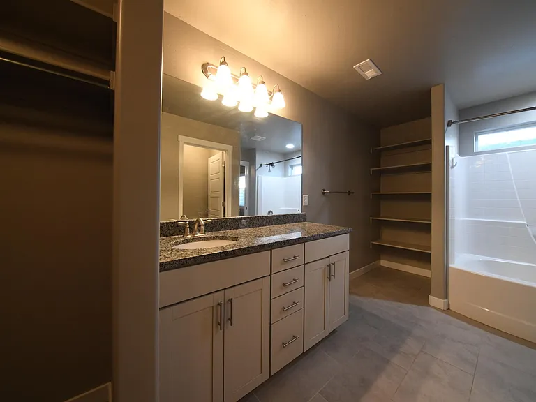 1391 W Bridal Veil Dr — Photo 11